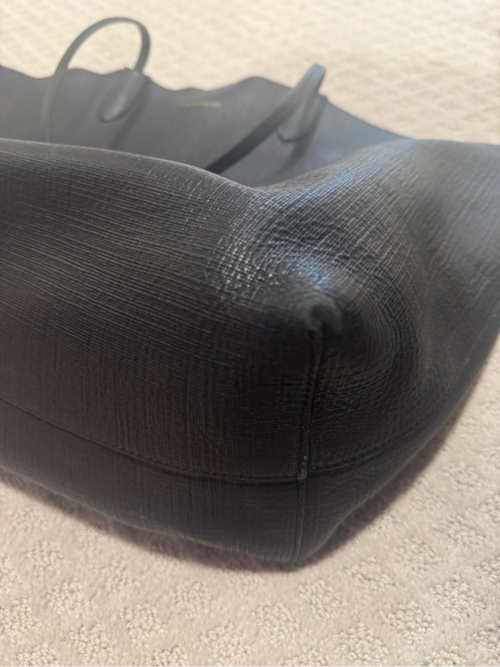 Alexander McQueen Black Leather Tote - Picture 6 of 7